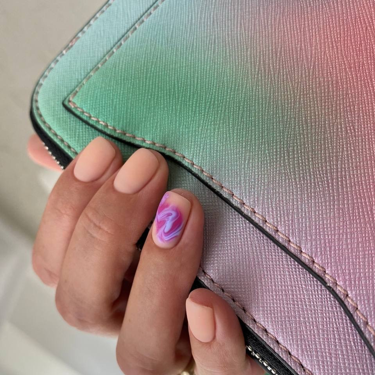 Аппаратный маникюр, пилочный маникюр, мужской маникюр Сочи. PODOESTETIC