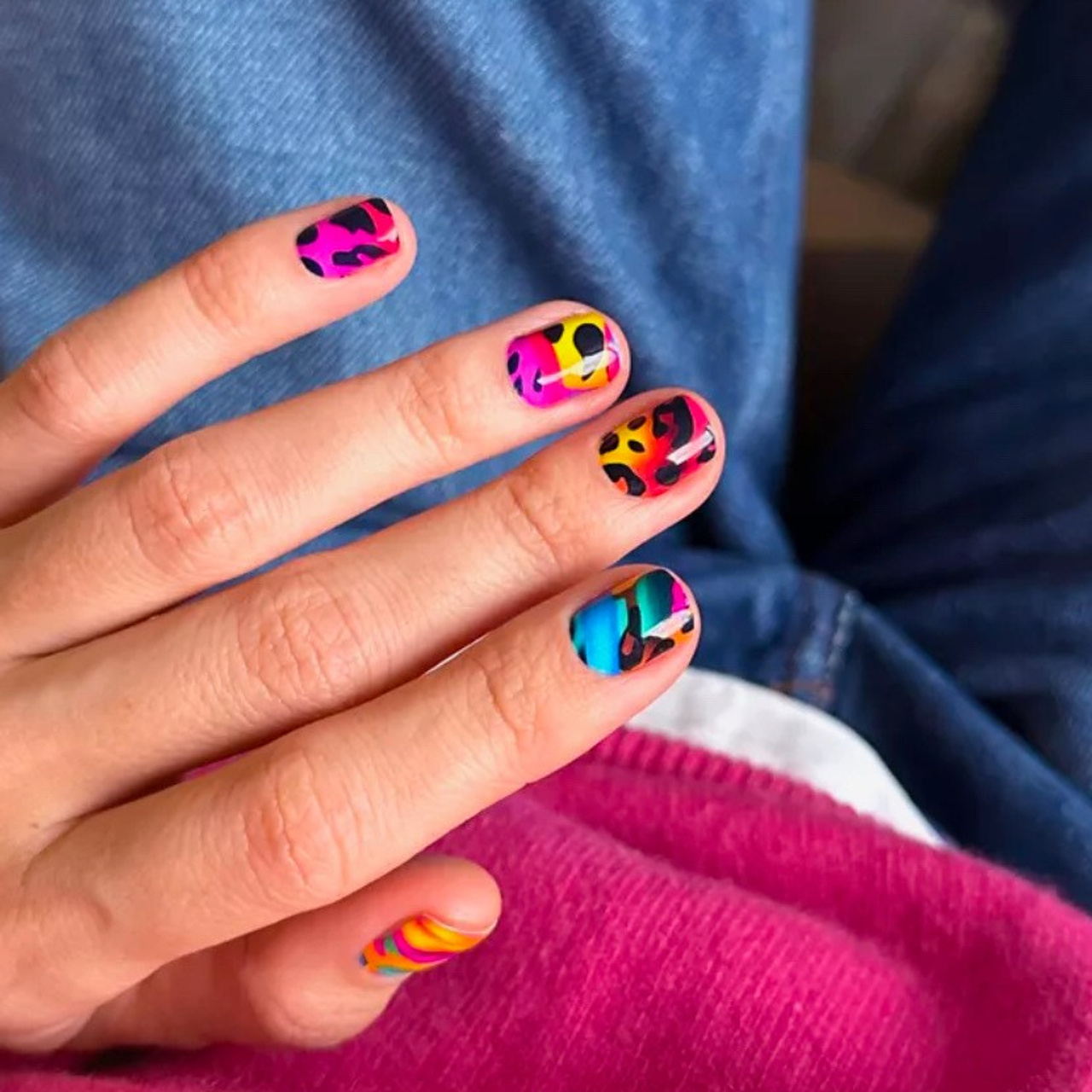 Снятие материала без последующего покрытия и маникюра - 600 ₽