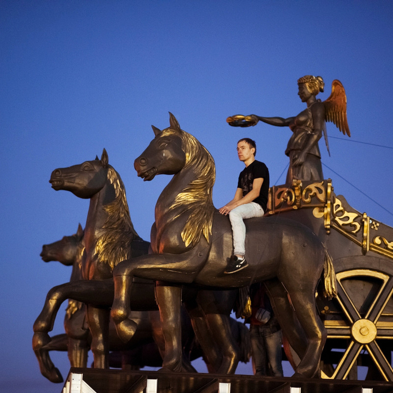 Повелительница Света