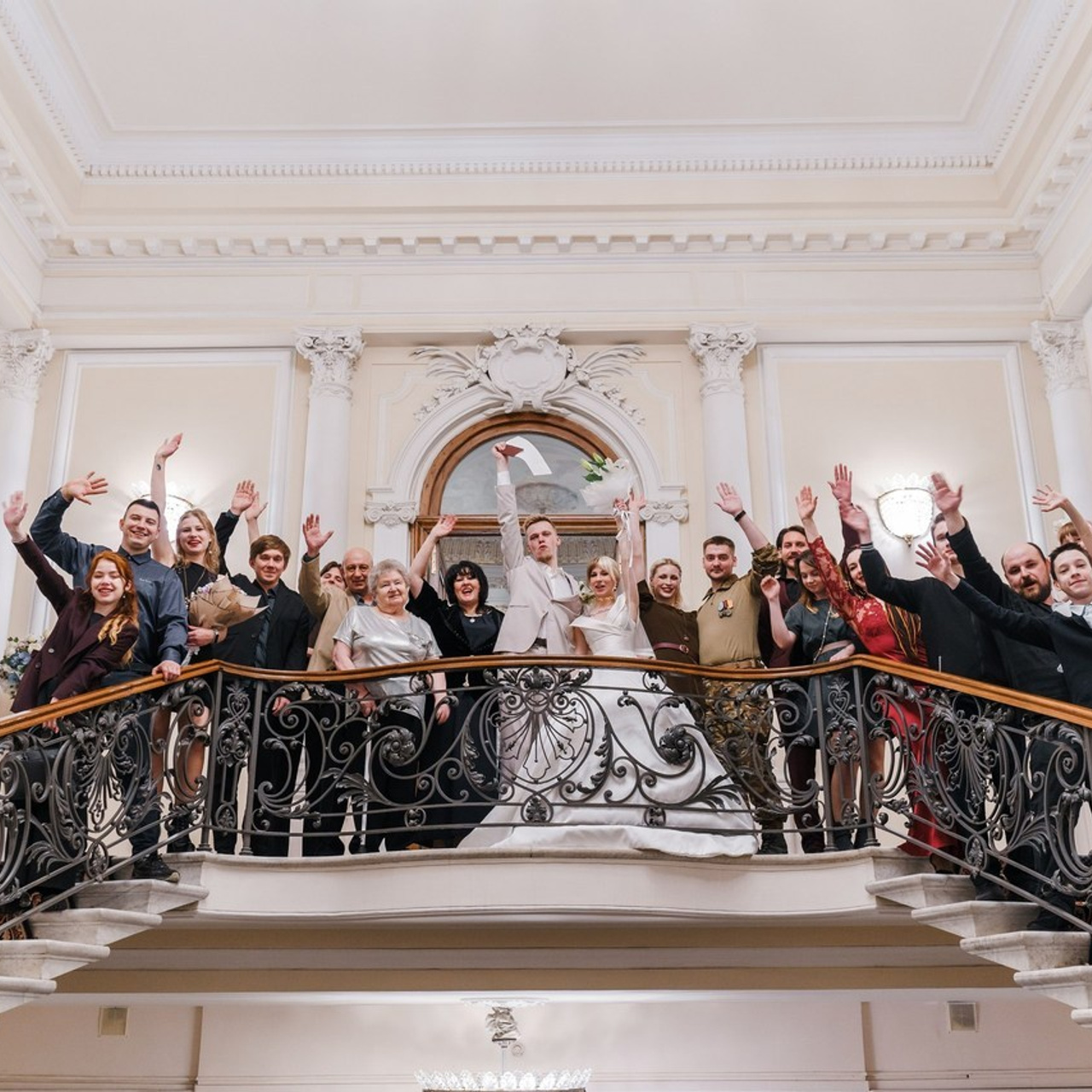 Посмотрите на чудесные отзывы свадебного и фотографа и видеографа