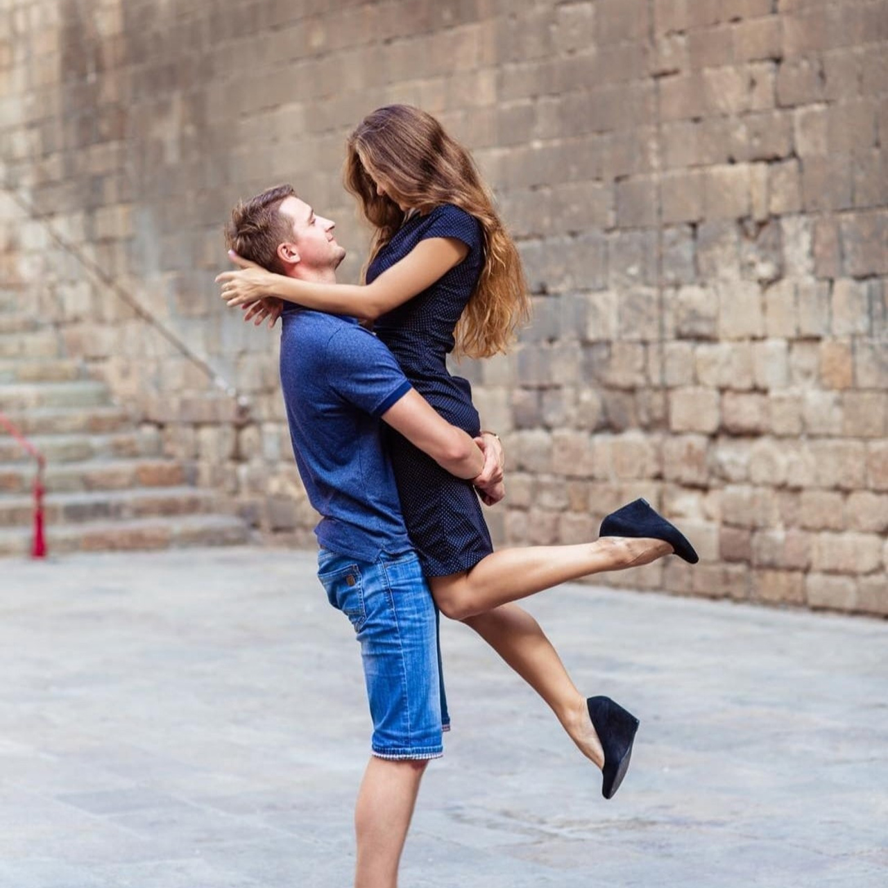 Посмотрите на чудесные отзывы свадебного и фотографа и видеографа