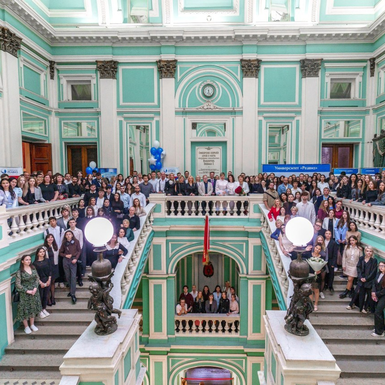 Посмотрите на чудесные отзывы свадебного и фотографа и видеографа