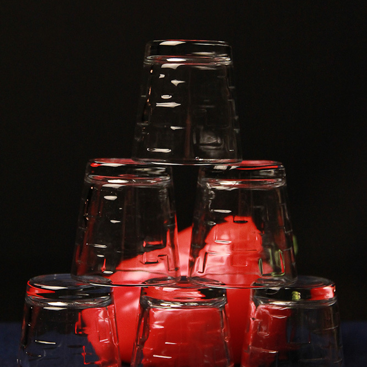 Работы студентов. Начальный уровень (1 и 2 ступень) . "Основы фото-мастерства". Максим Матвийченко и Виктория Басова профессионалы своего дела