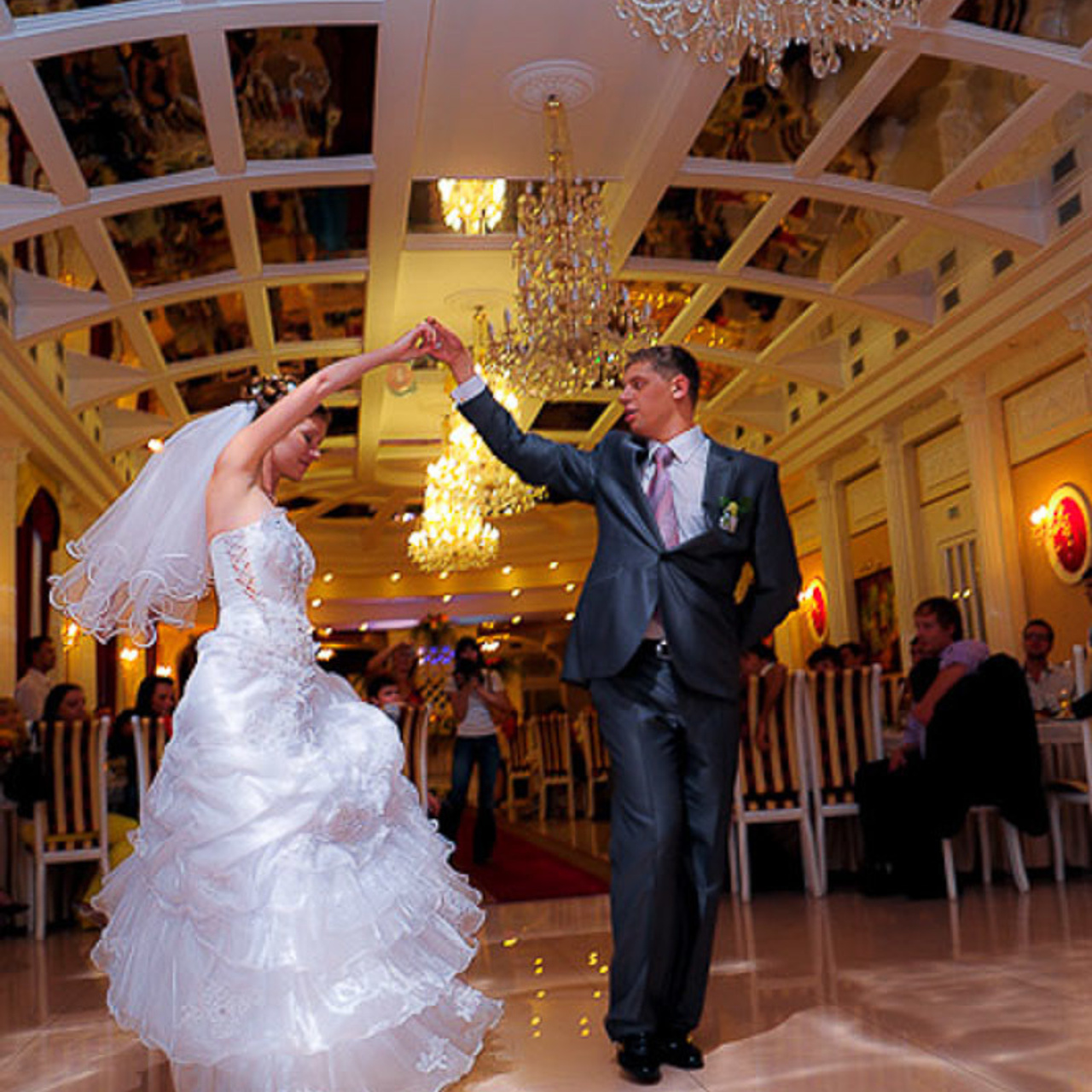 Свадебный фотограф в Ростове-на-Дону. Свадебная фотография в Ростове-н. Максим Матвийченко и Виктория Басова профессионалы своего дела