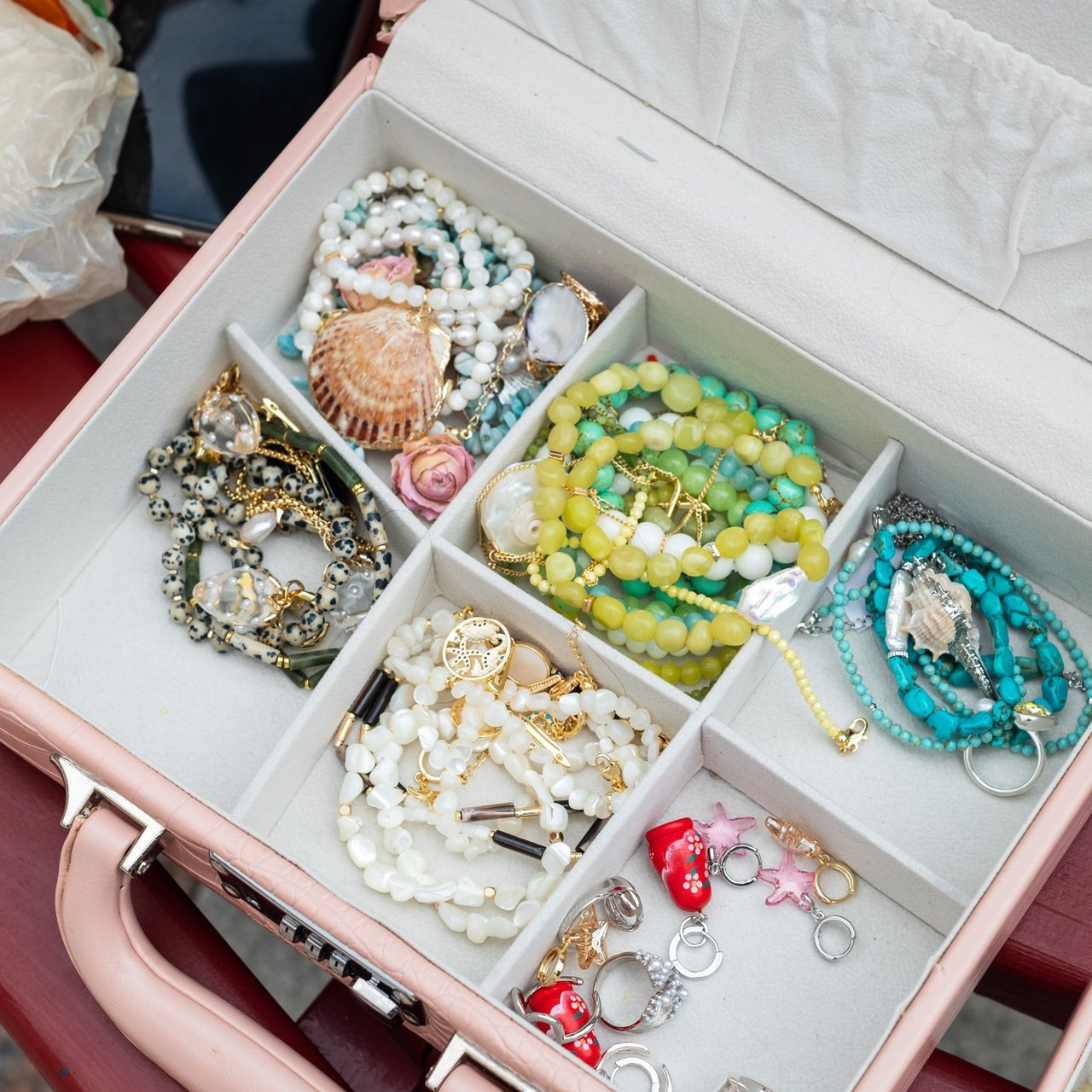 Отзывы. Приветствую Вас на своей странице! Я Розалина Федорова, предметный и фудфотограф в Уфе. Добро пожаловать на мою страницу!