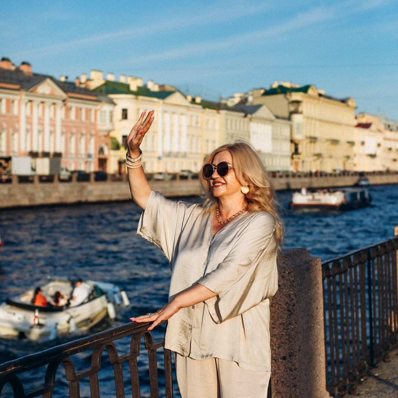 Фотопрогулка в Петербурге, фотосессия в Питере, фотосессия для двоих, индивидульная фотосессия в Питере. Фотопрогулка в Петербурге. Индивидуальный и семейный фотограф в Санкт-Петербурге