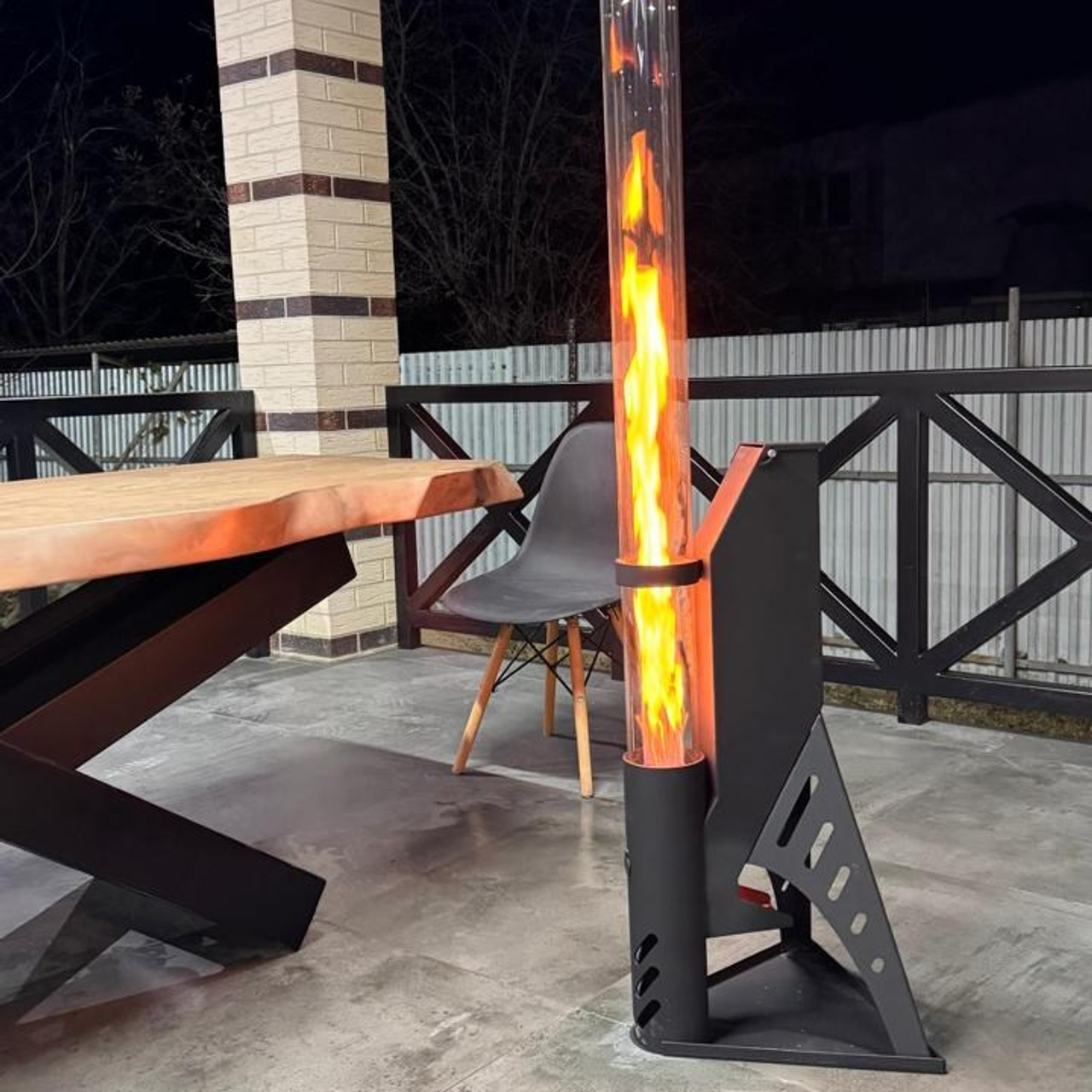 «Горыныч» уличный камин