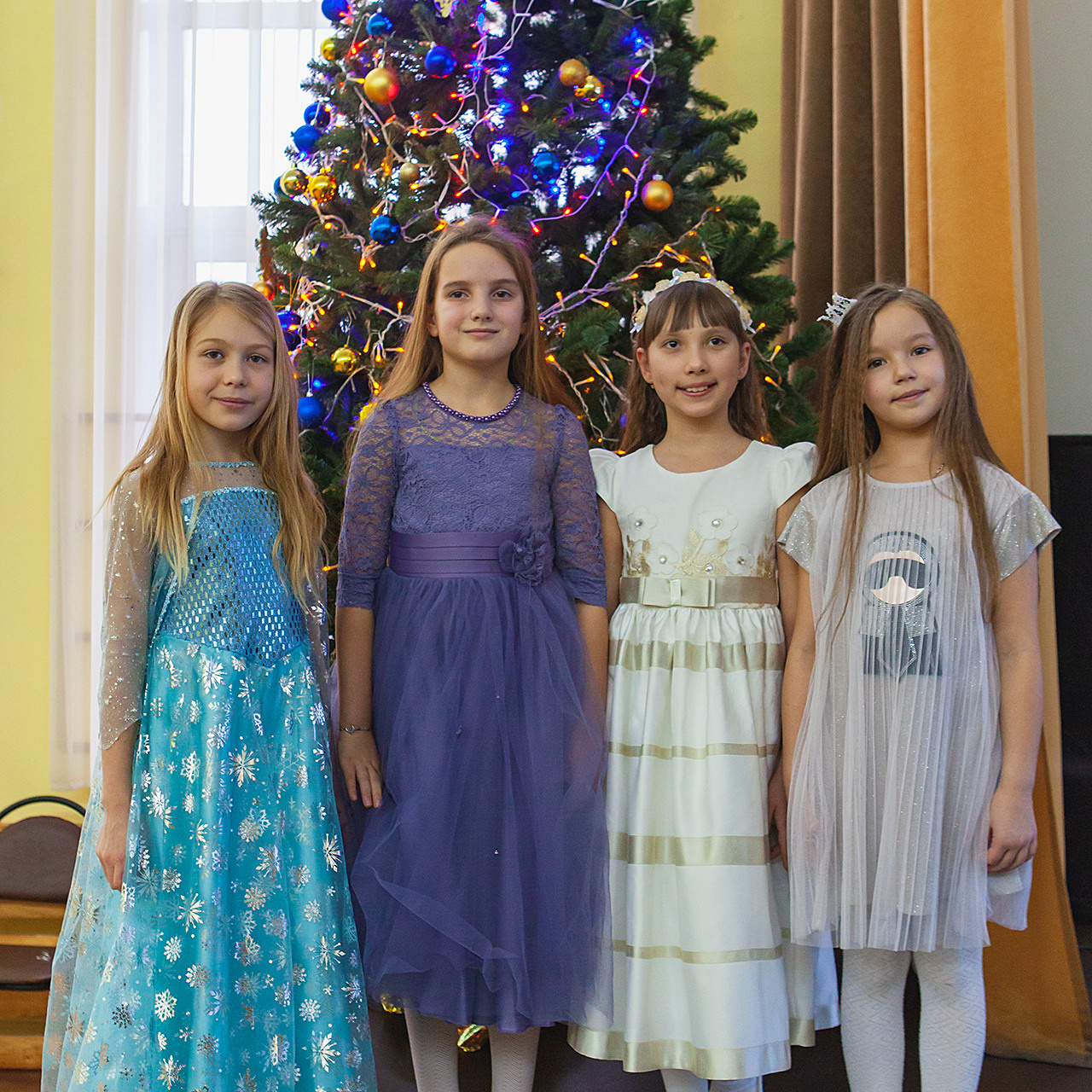 Новогодний праздник 2019