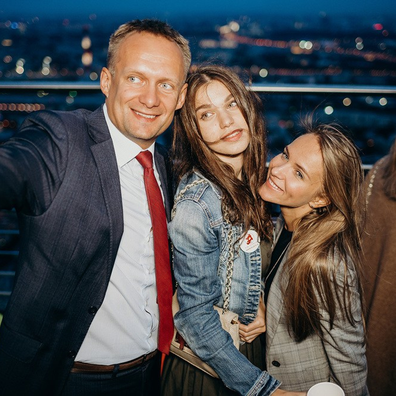 Фотограф на корпоратив в Москве — EVENT-съёмка. Виталий Агабабян — бизнес-фотограф в Москве