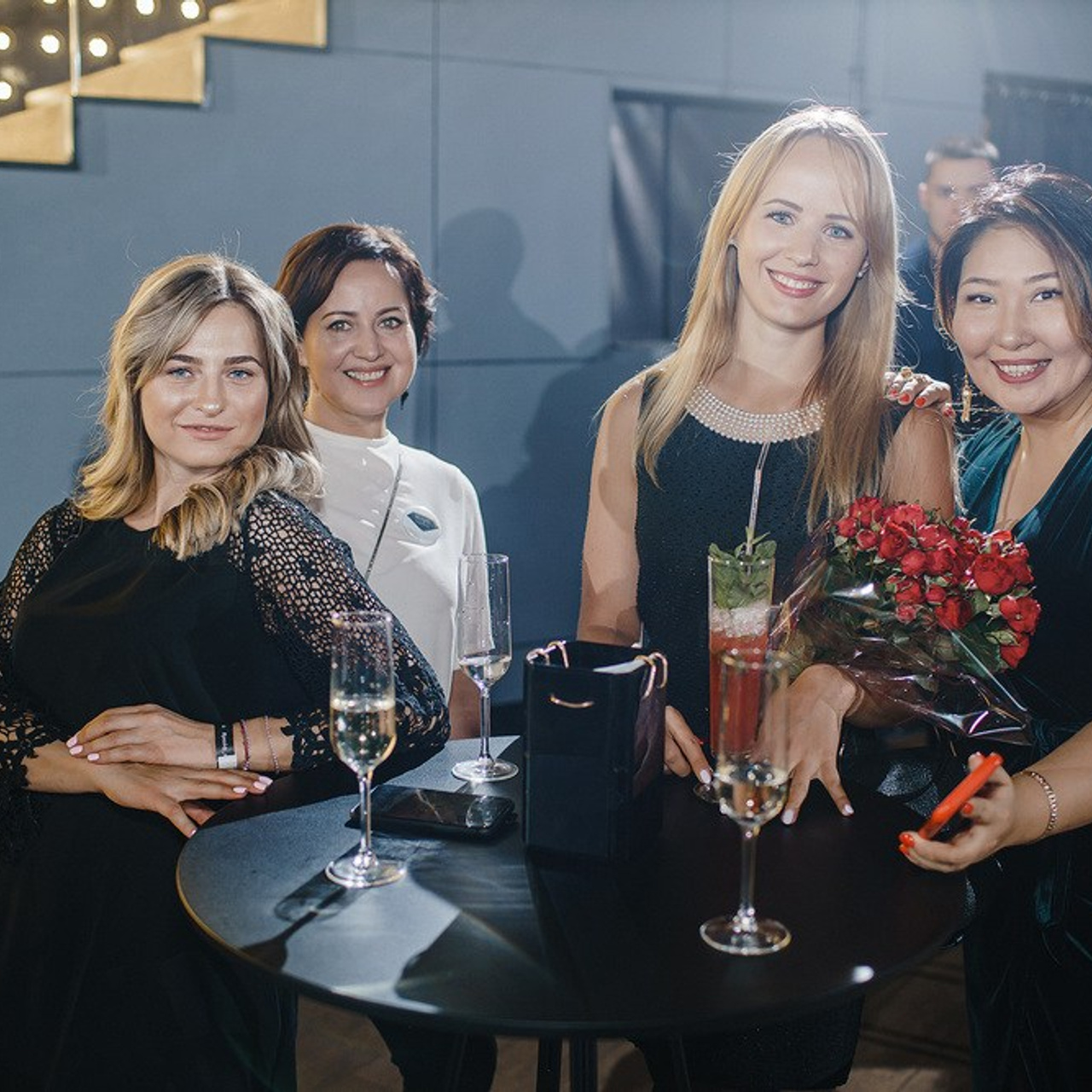 Фотограф на корпоратив в Москве — EVENT-съёмка. Виталий Агабабян — бизнес-фотограф в Москве