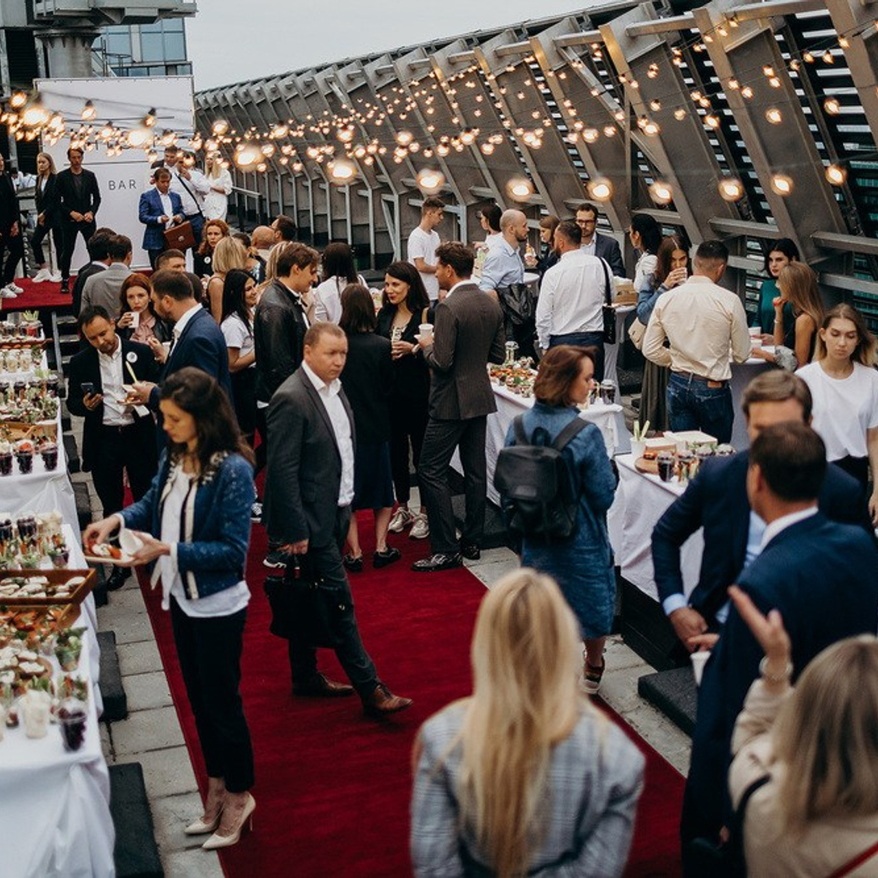 Фотограф на корпоратив в Москве — EVENT-съёмка. Виталий Агабабян — бизнес-фотограф в Москве