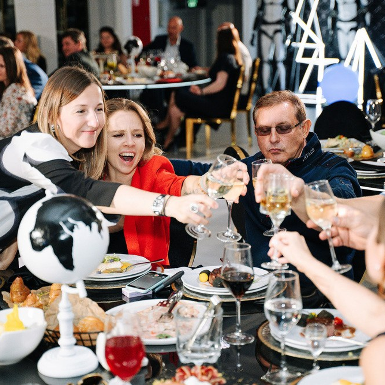 Фотограф на корпоратив в Москве — EVENT-съёмка. Виталий Агабабян — бизнес-фотограф в Москве