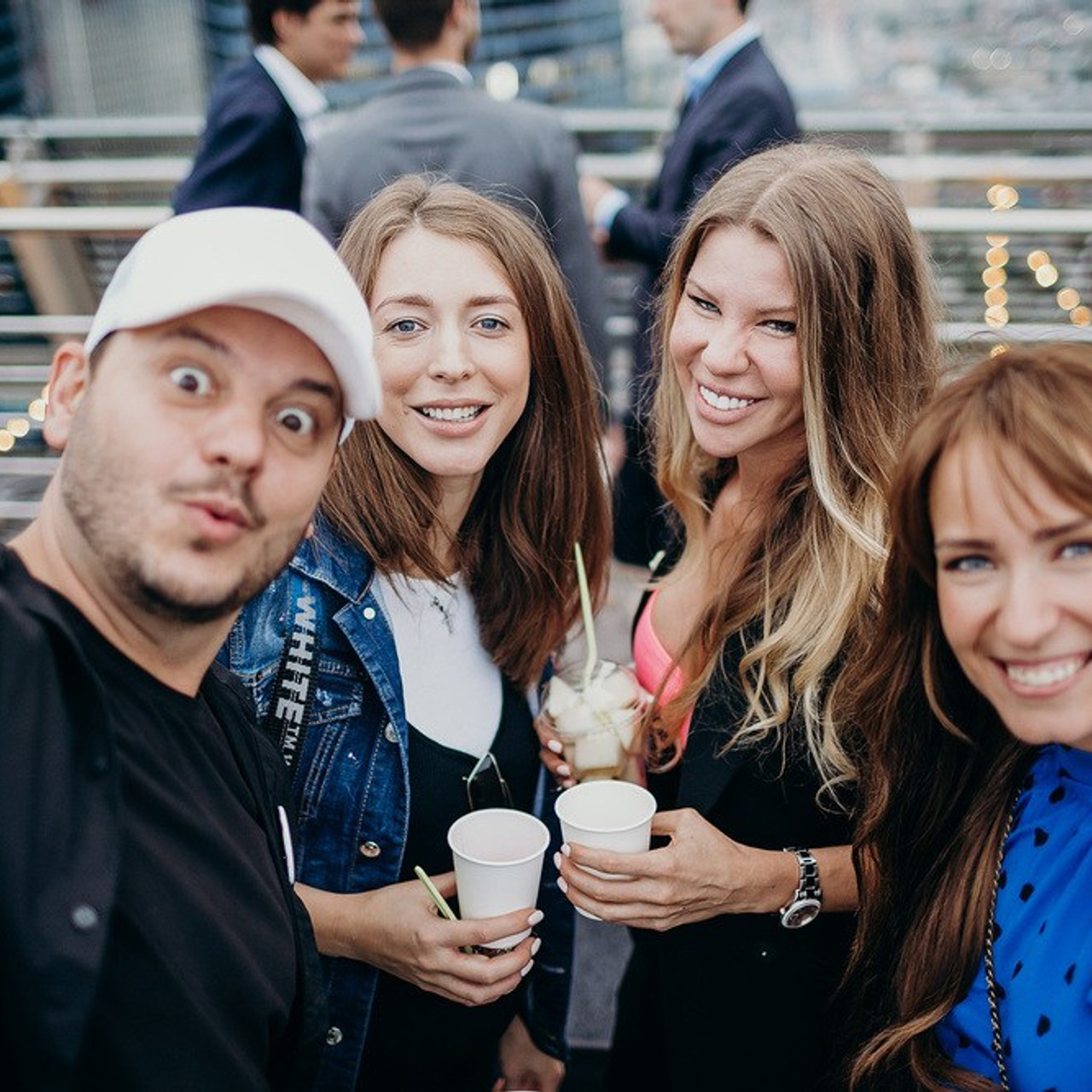 Фотограф на корпоратив в Москве — EVENT-съёмка. Виталий Агабабян — бизнес-фотограф в Москве