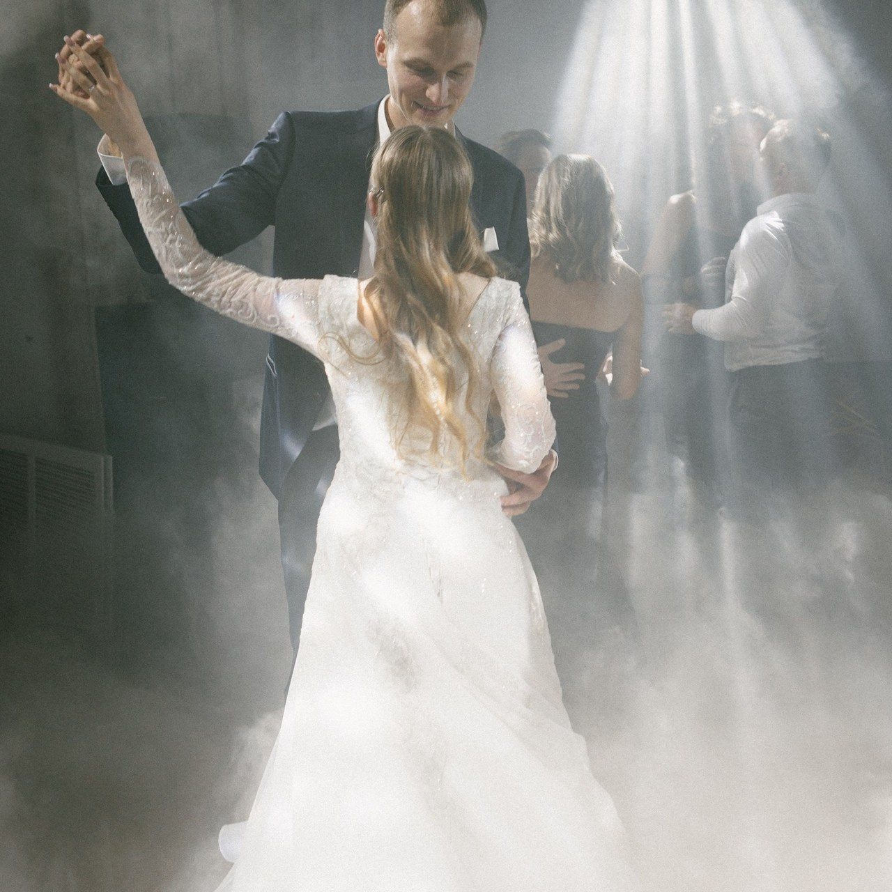 Свадебный Фотограф и Видеограф в Санкт-Петербурге. Фото и Видеосъемка на ваше мероприятие. Александр Романов