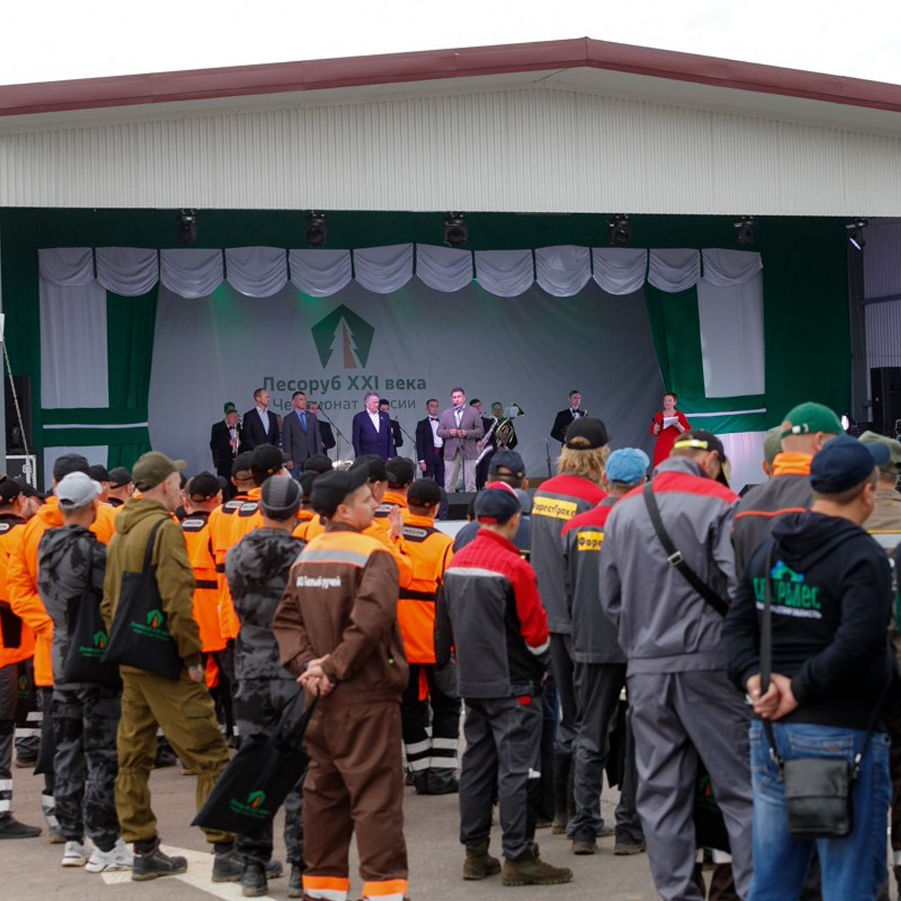 «Лесоруб XXI века» и «Королева леса». Репортажная фотосъемка. Архангельск