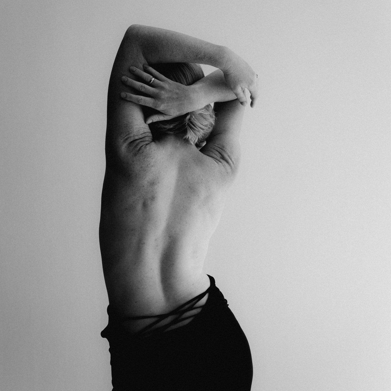 Фотограф в Бишкеке, женский фотограф, портретный фотограф Бишкек, Москва, индивидуальная фотосессия. Портретный фотограф в Бишкеке Карина Куликова