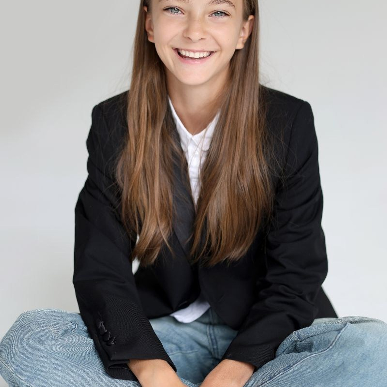 Съемка портретов, модельного портфолио и тестов, съемки для брендов, фотопрогулки. Фотограф Мила Хлусова, Москва. Живые портреты, модельное портфолио и фотопрогулки