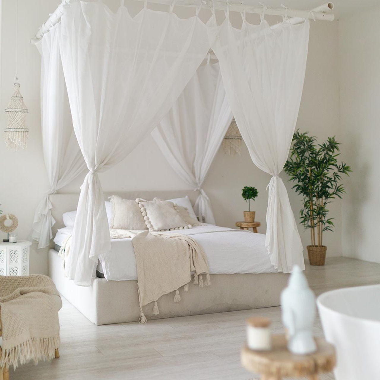 MIMIKA. зал УБУД