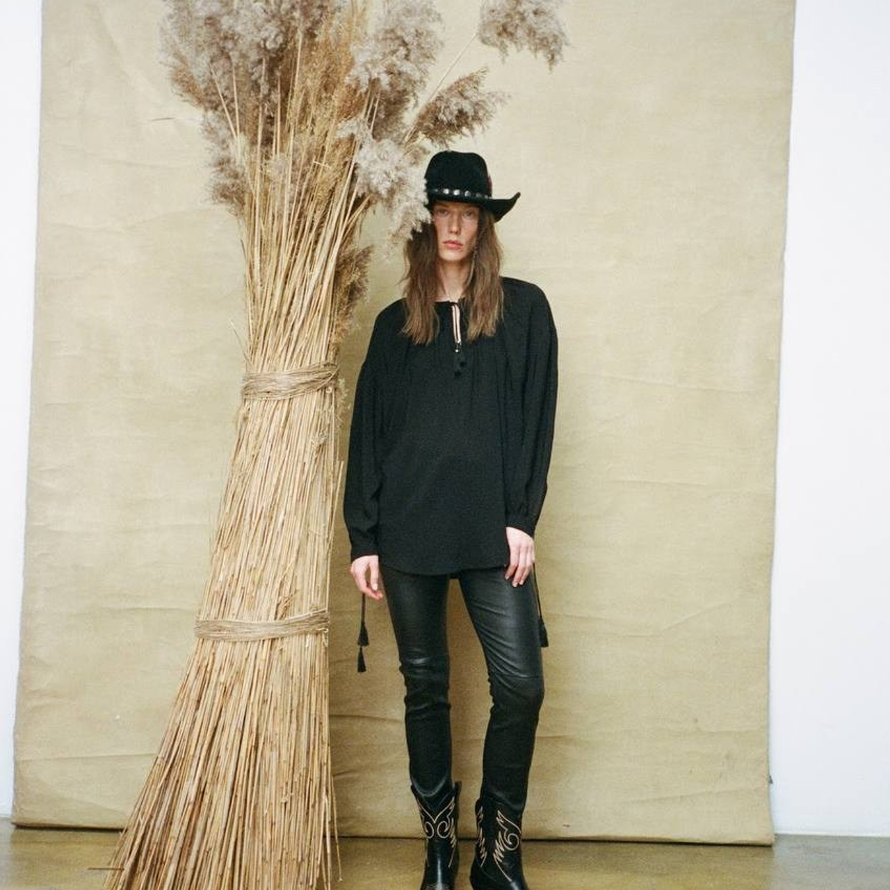 Yuliawave SS23 Drop I. Главная