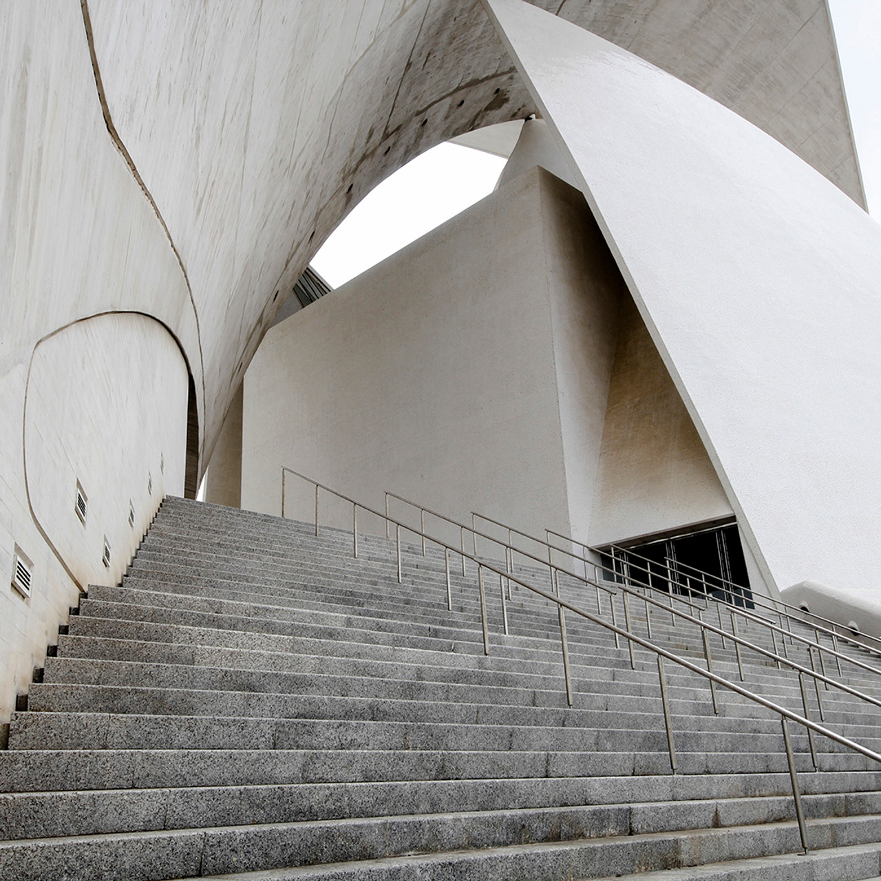 Профессиональная фотосъемка архитектуры и экстерьеров. Интерьерный фотограф Дима Птицын и стилист Дарья Копылова