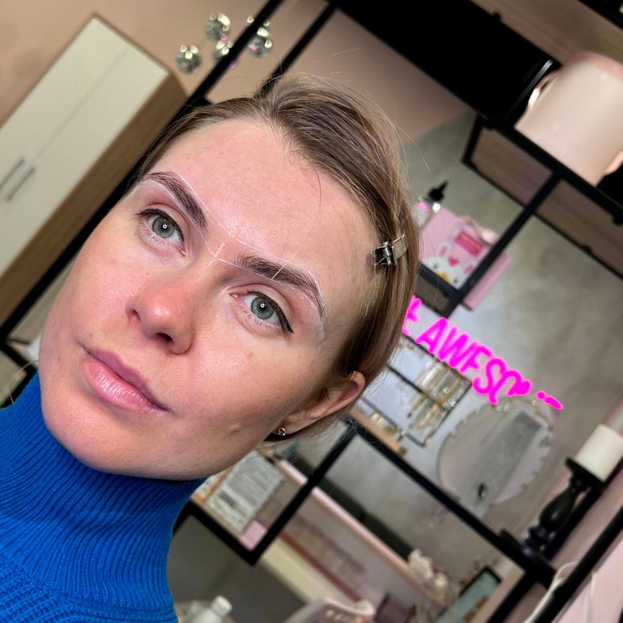 БРОВИ И РЕСНИЦЫ