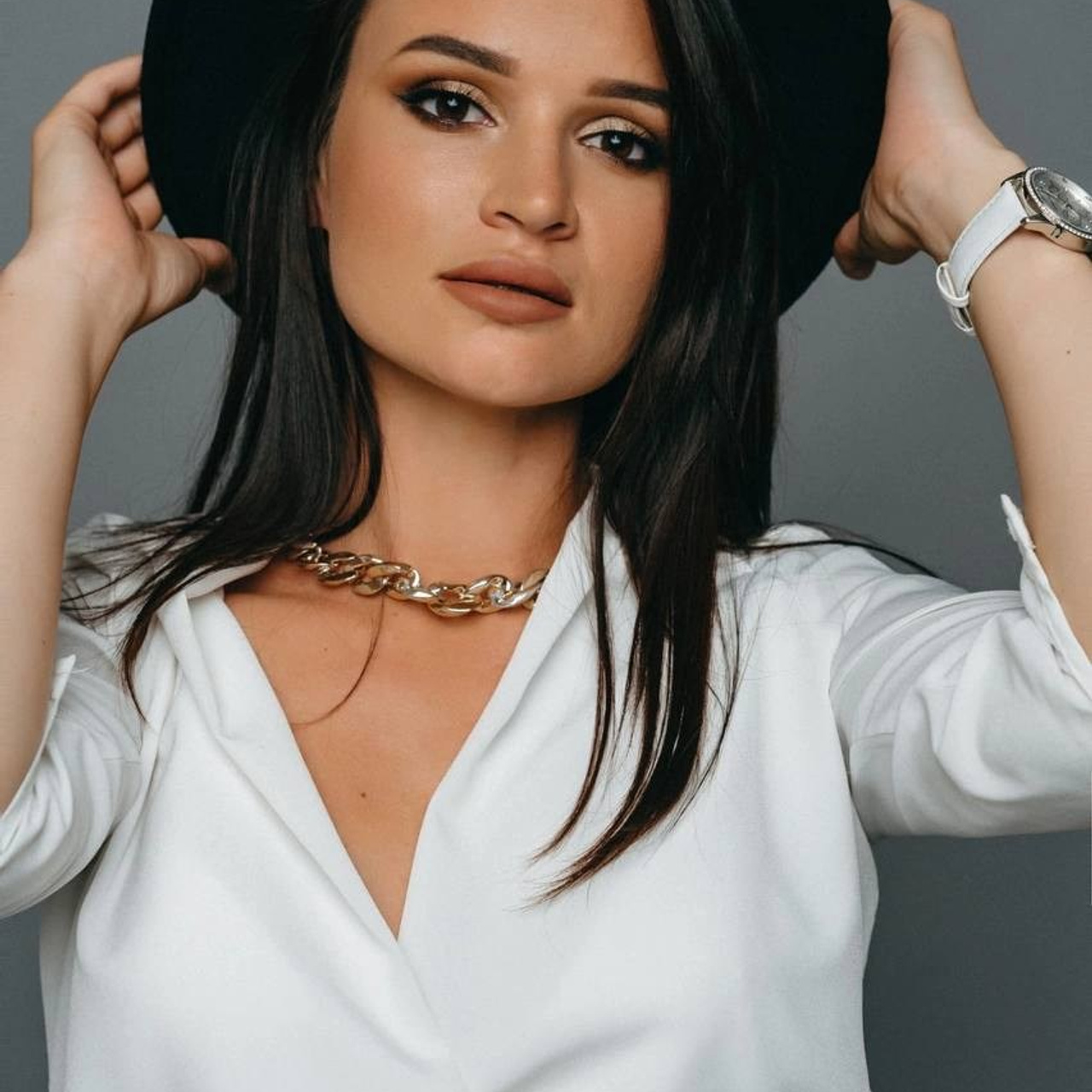 визажист и стилист по волосам Виктория П.