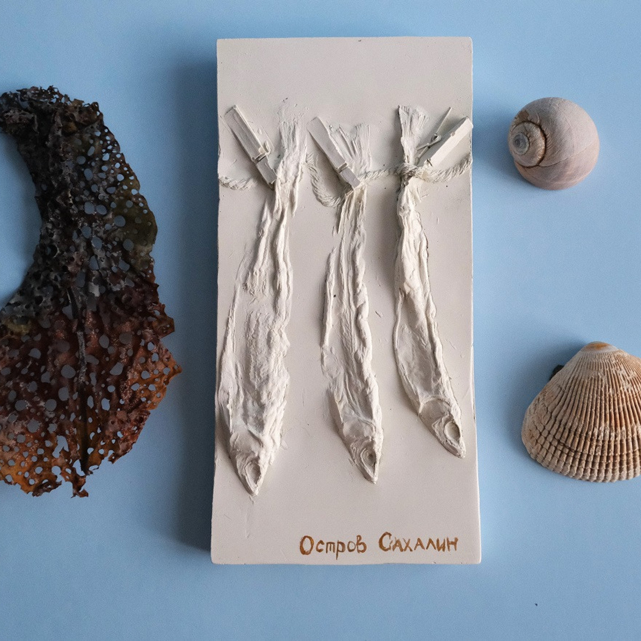 Сахалинская зубатка. Гипс, темпера, гуашь, акрил. Есть крепление на стену. (продано)