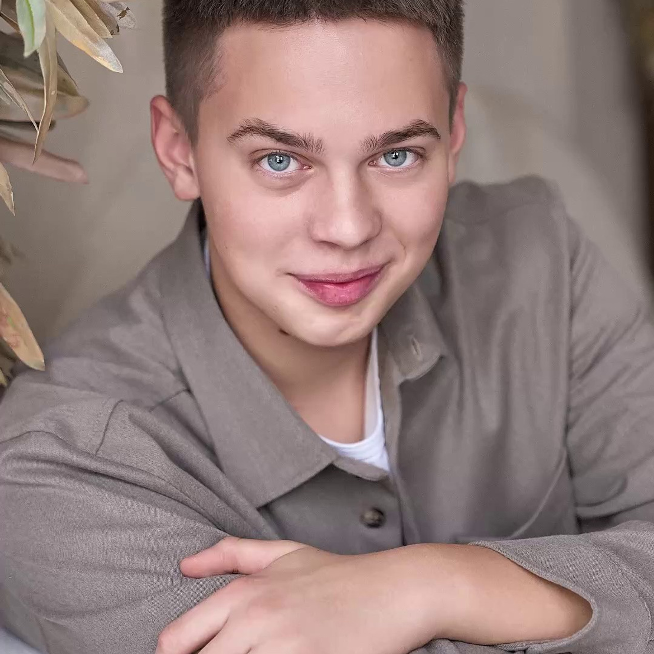 СТАРШАЯ ШКОЛА. Анна Белашова ВЫПУСКНЫЕ АЛЬБОМЫ, фото и видеосъёмка