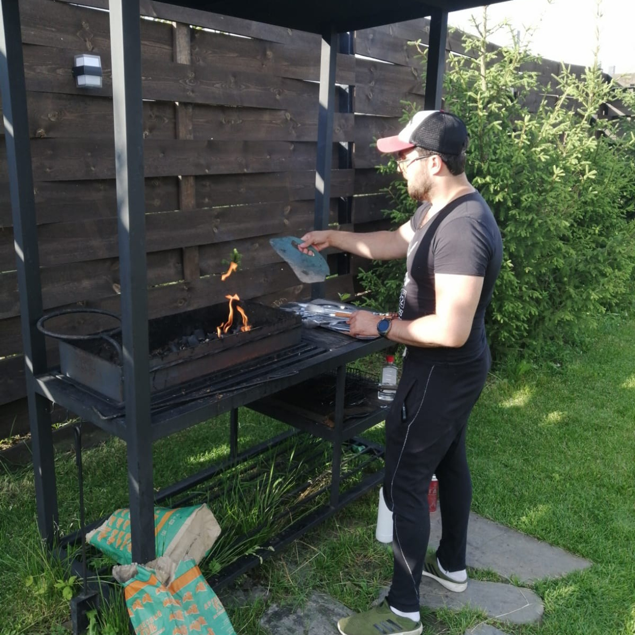 Глэмпинг в Подмосковье с баней и чаном на 6 человек - арендовать дом. Коттедж А-фрейм с баней и уличным чаном в Подмосковье - в аренду для отдыха