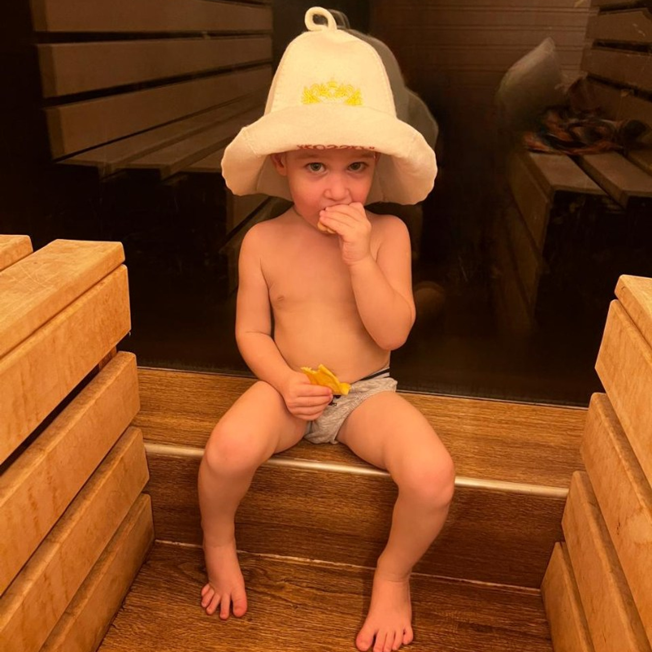 Глэмпинг в Подмосковье с баней и чаном на 6 человек - арендовать дом. Коттедж А-фрейм с баней и уличным чаном в Подмосковье - в аренду для отдыха