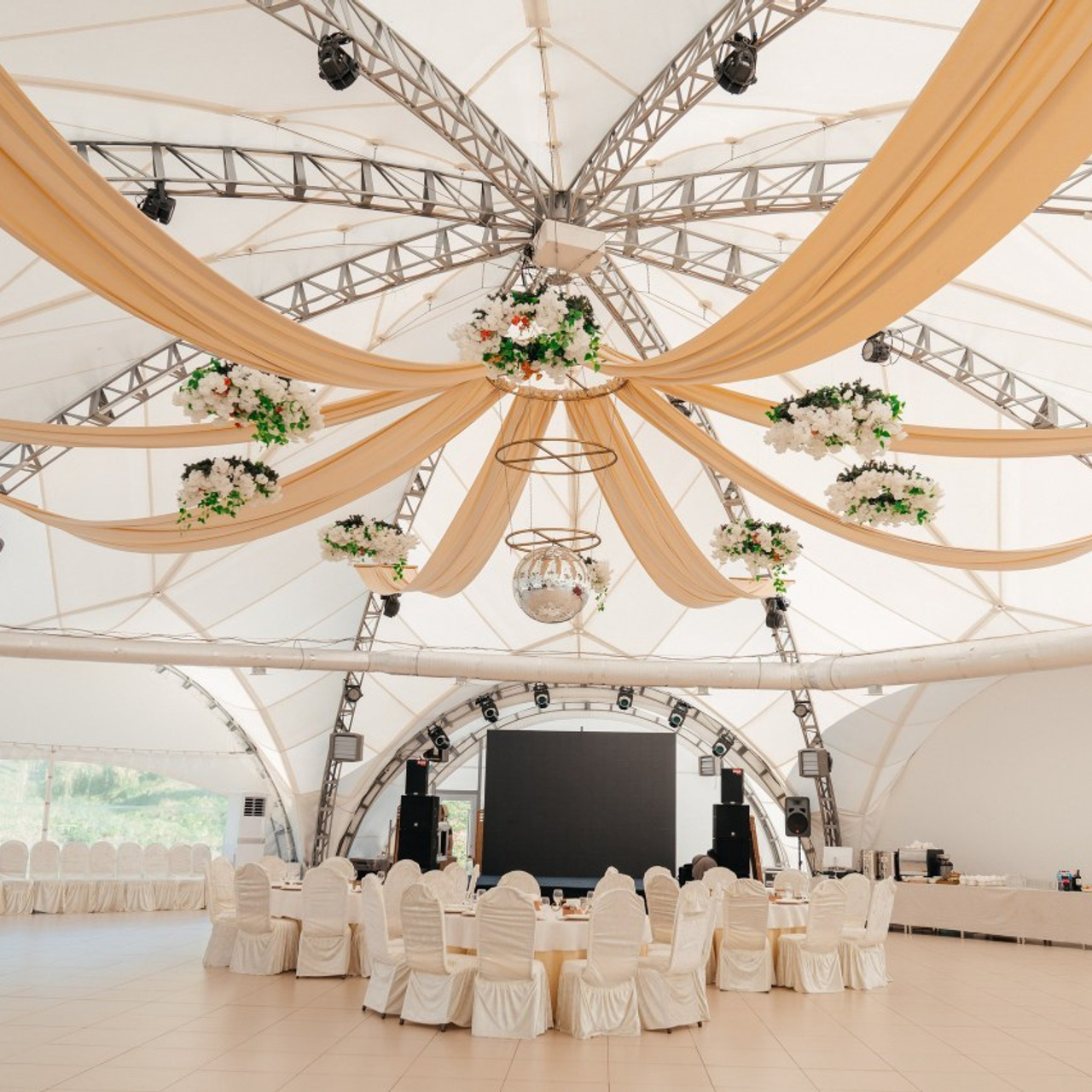 Отзывы о работе фотографа в Алматы — мнения клиентов Михаила Ситникова | Prophoto.kz. Репортажный фотограф в Алматы — Настоящие эмоции и живые кадры | ProPhoto.kz