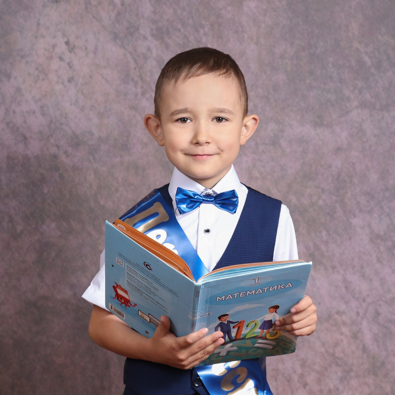 Отзывы и пожелания о Мастерской детской фотографии Happybook. Детский фотограф в Алматы, виньетки, выпускной альбом Алматы