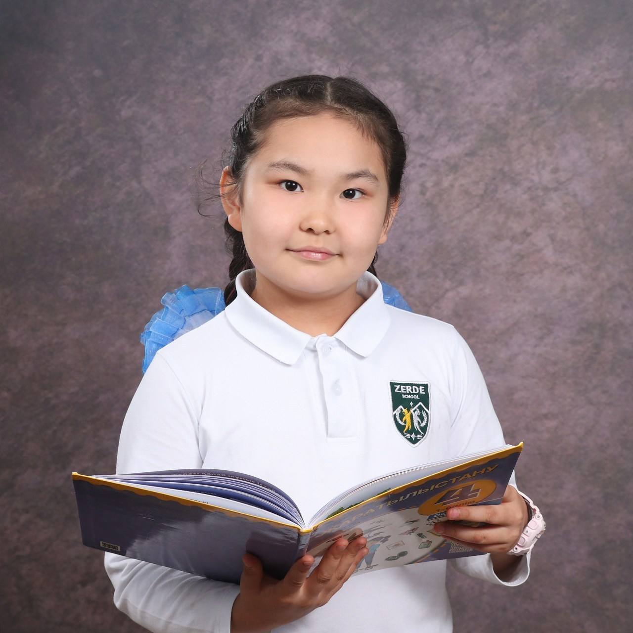 Отзывы и пожелания о Мастерской детской фотографии Happybook. Детский фотограф в Алматы, виньетки, выпускной альбом Алматы