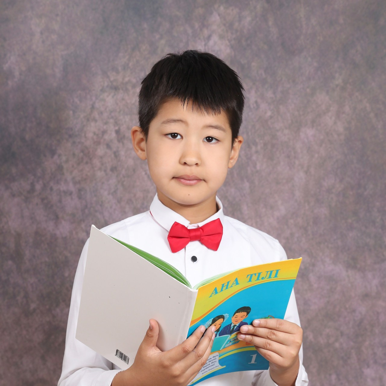 Отзывы и пожелания о Мастерской детской фотографии Happybook. Детский фотограф в Алматы, виньетки, выпускной альбом Алматы