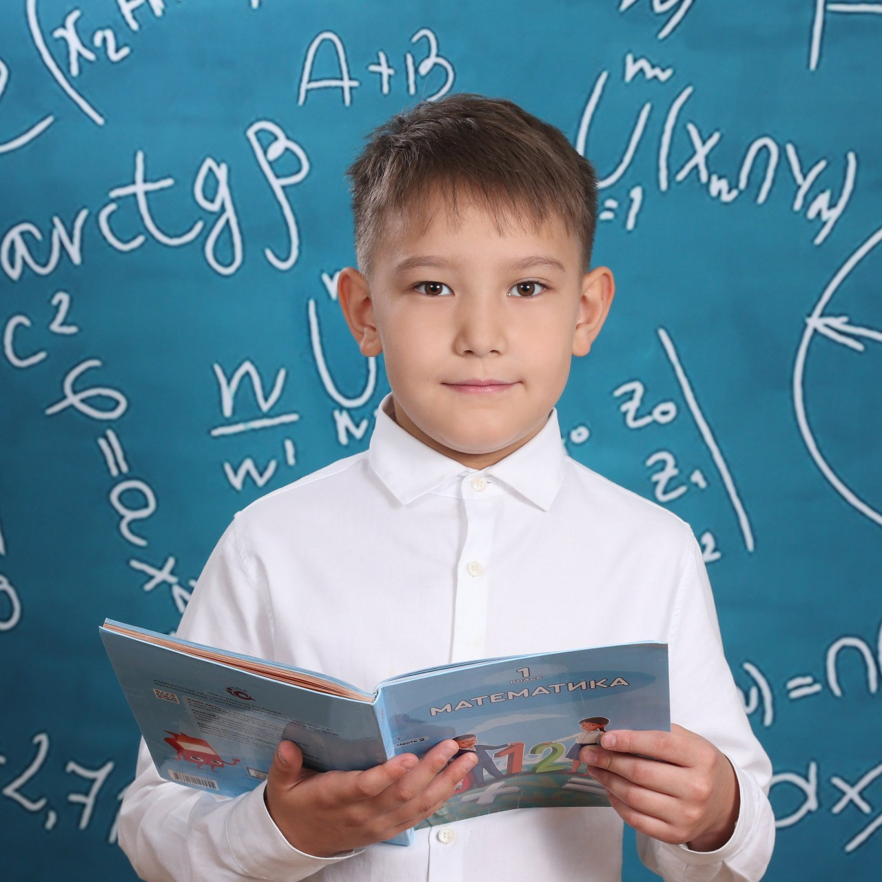 Отзывы и пожелания о Мастерской детской фотографии Happybook. Детский фотограф в Алматы, виньетки, выпускной альбом Алматы