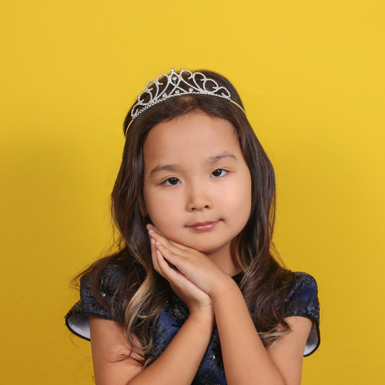 Отзывы и пожелания о Мастерской детской фотографии Happybook. Детский фотограф в Алматы, виньетки, выпускной альбом Алматы