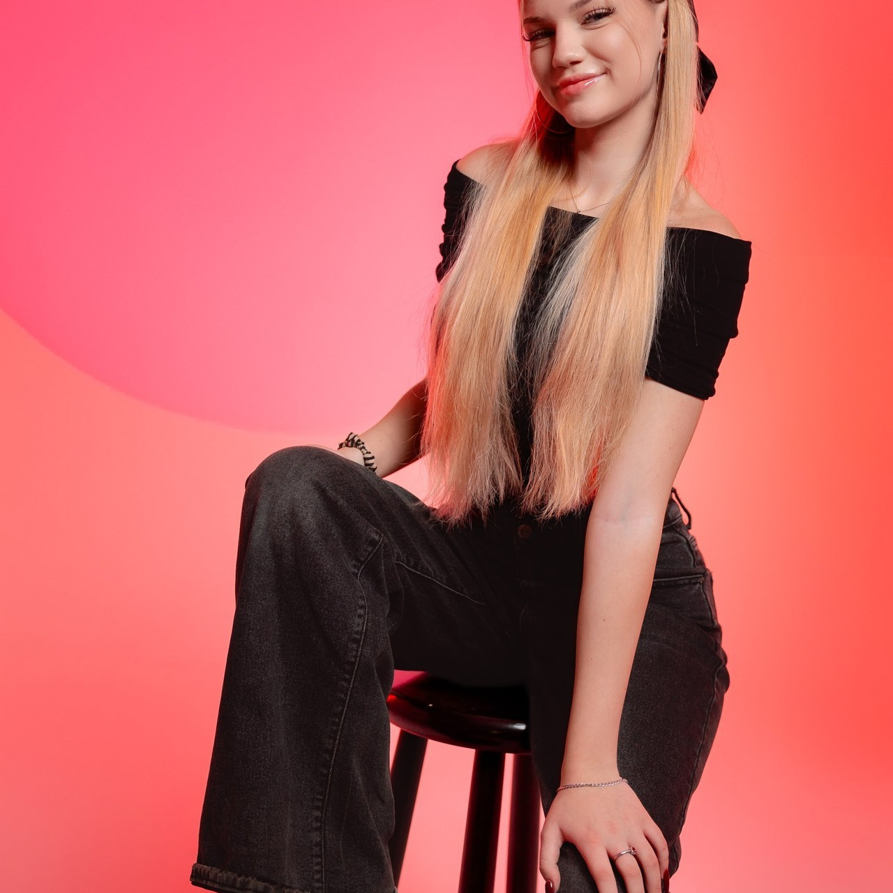 Отзывы о моей работе и готовых выпускных альбомах от Лапшиной Юлии. Лапшина Юлия — школьный фотограф в Нижнем Новгороде. Выпускные альбомы