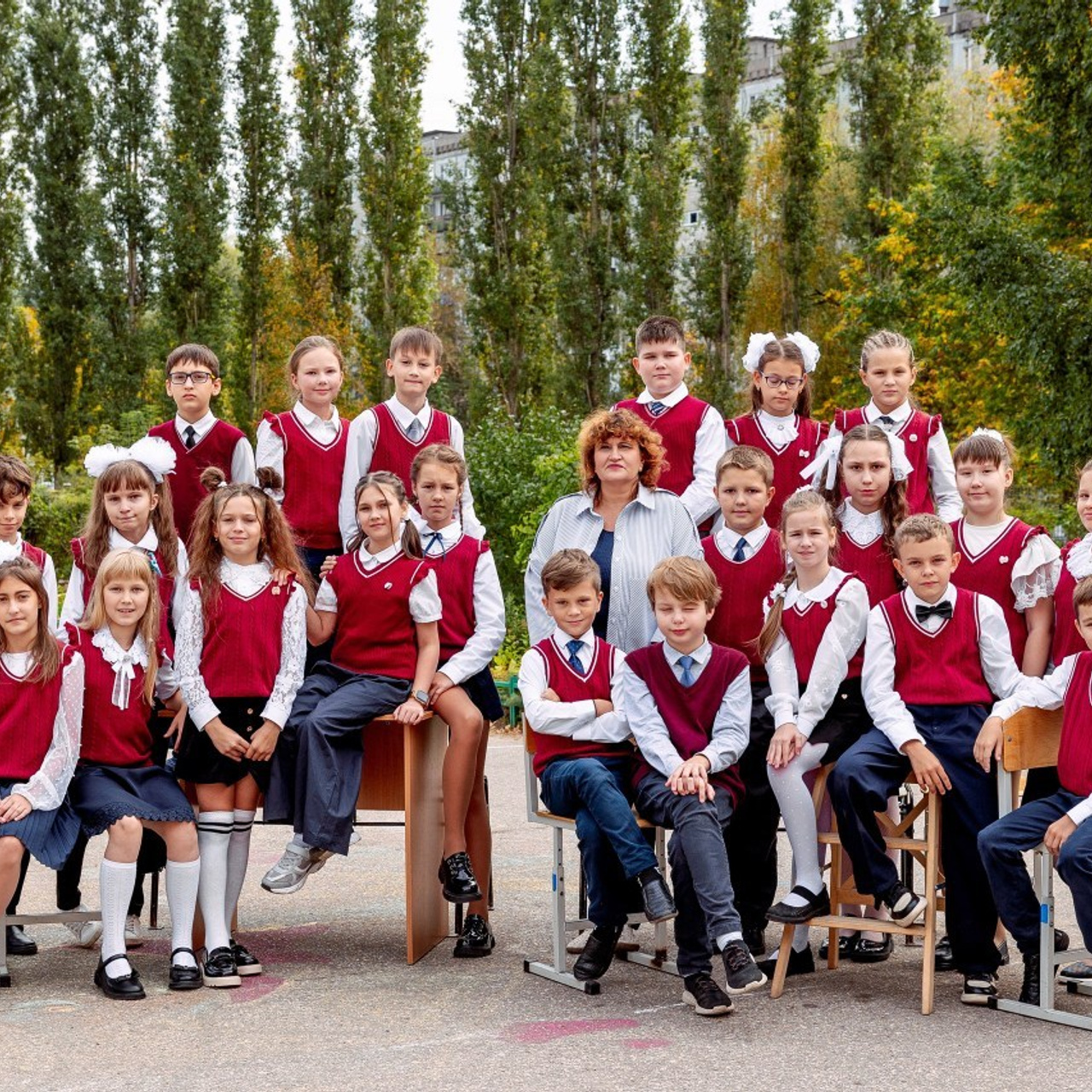 Отзывы о моей работе и готовых выпускных альбомах от Лапшиной Юлии. Лапшина Юлия — школьный фотограф в Нижнем Новгороде. Выпускные альбомы