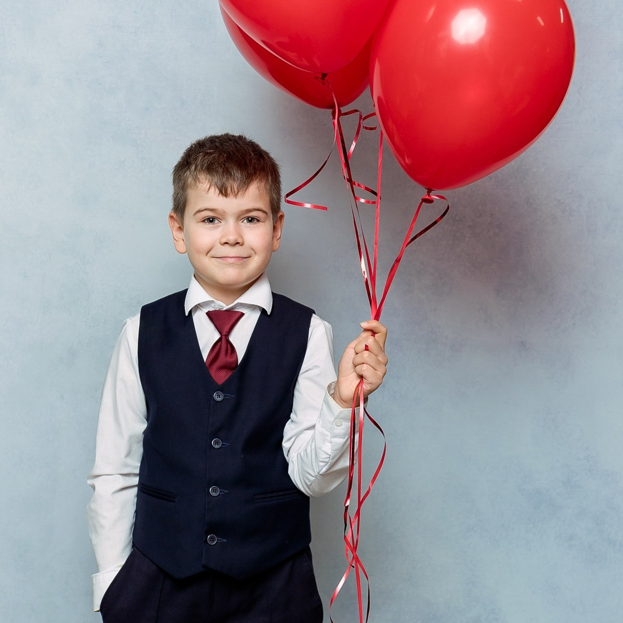 Отзывы о моей работе и готовых выпускных альбомах от Лапшиной Юлии. Лапшина Юлия — школьный фотограф в Нижнем Новгороде. Выпускные альбомы