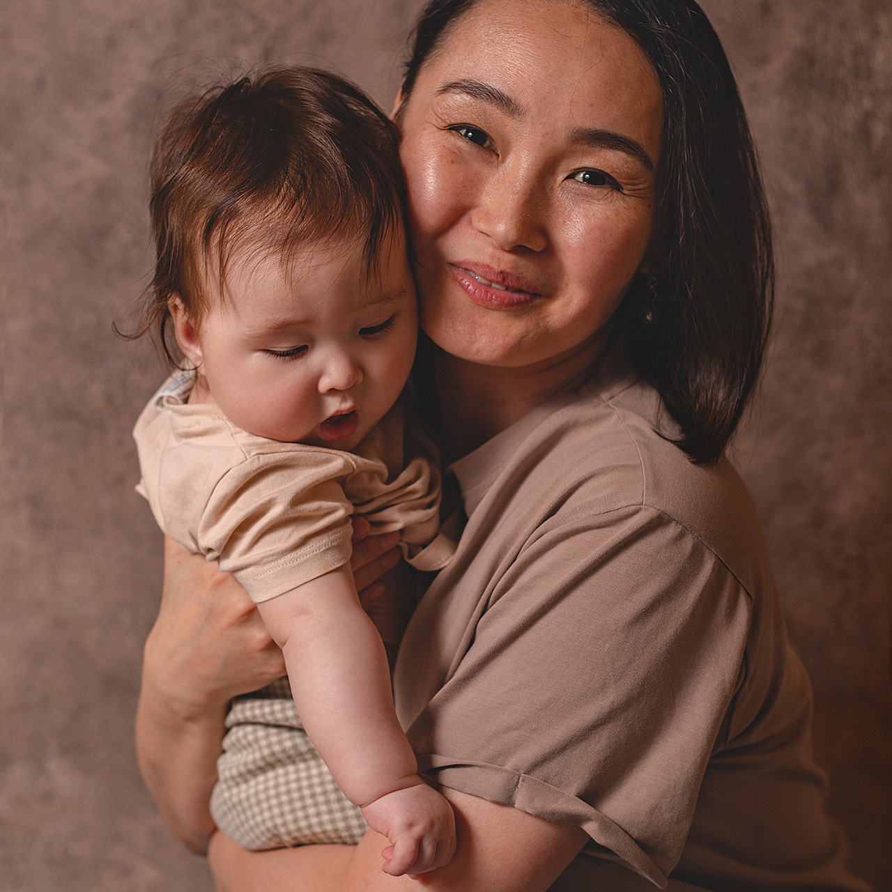 Жанна и Тимур (домашняя съемка с фотофоном и дополнительным светом)