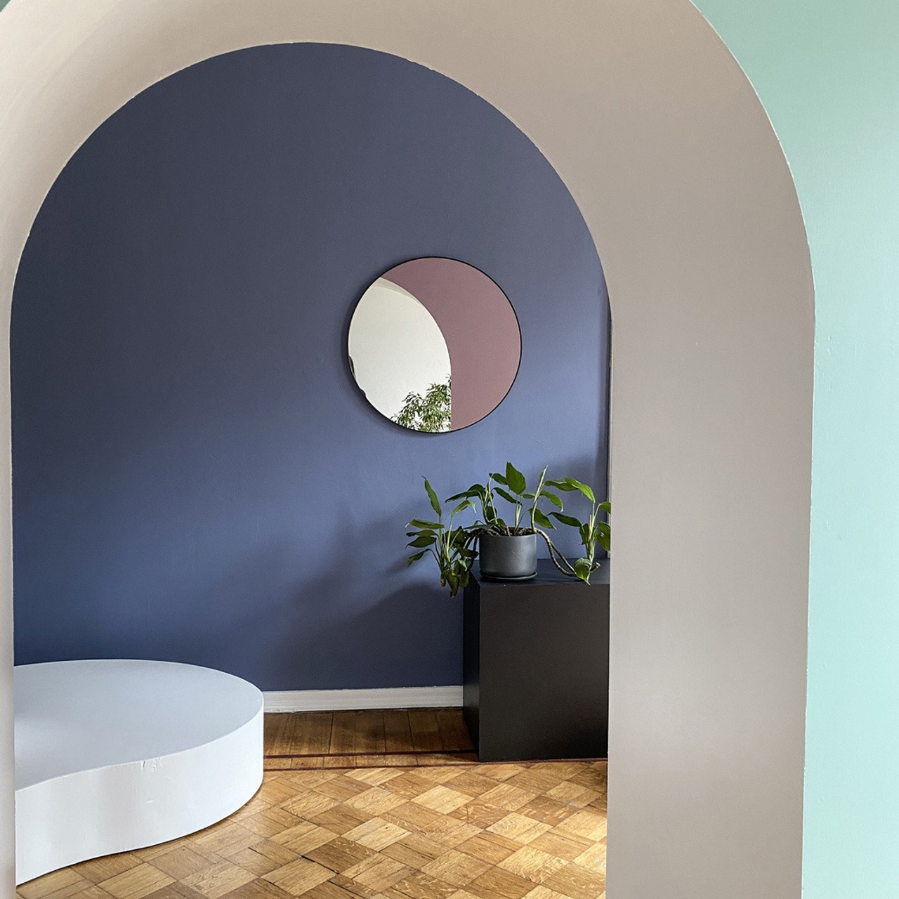 BEDFORD STUDIO. Профессиональный фотограф беременности в СПБ. Стильные фотосессии беременности в стиле минимализм и классическая фотография