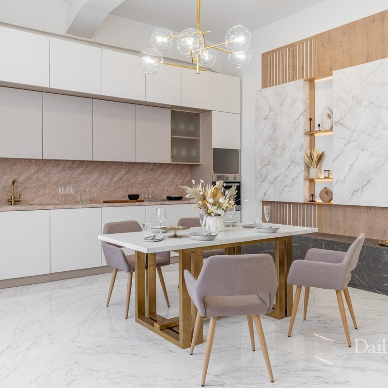 Фотостудия Daily Studio. Профессиональный фотограф беременности в СПБ. Стильные фотосессии беременности в стиле минимализм и классическая фотография