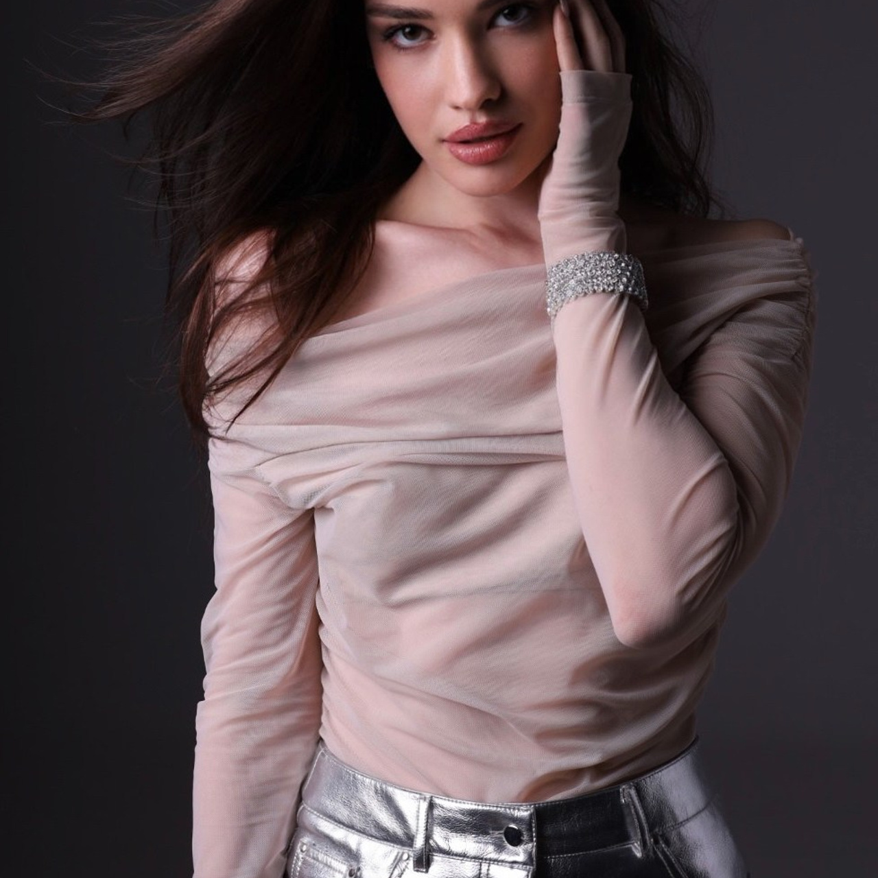 Женский портрет. Главная