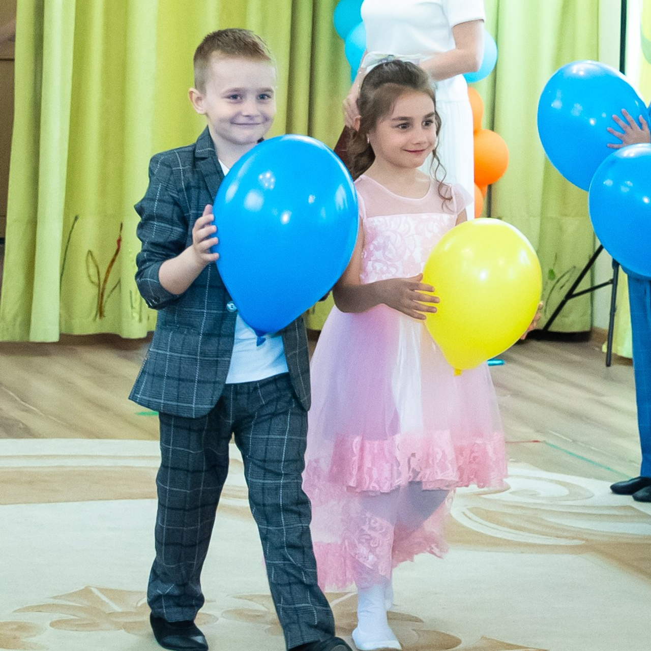 Отзывы о выпускных альбомах и фотосессиях. ВЫПУСКНЫЕ АЛЬБОМЫ для детского сада и школы Санкт-Петербург и Лен. область