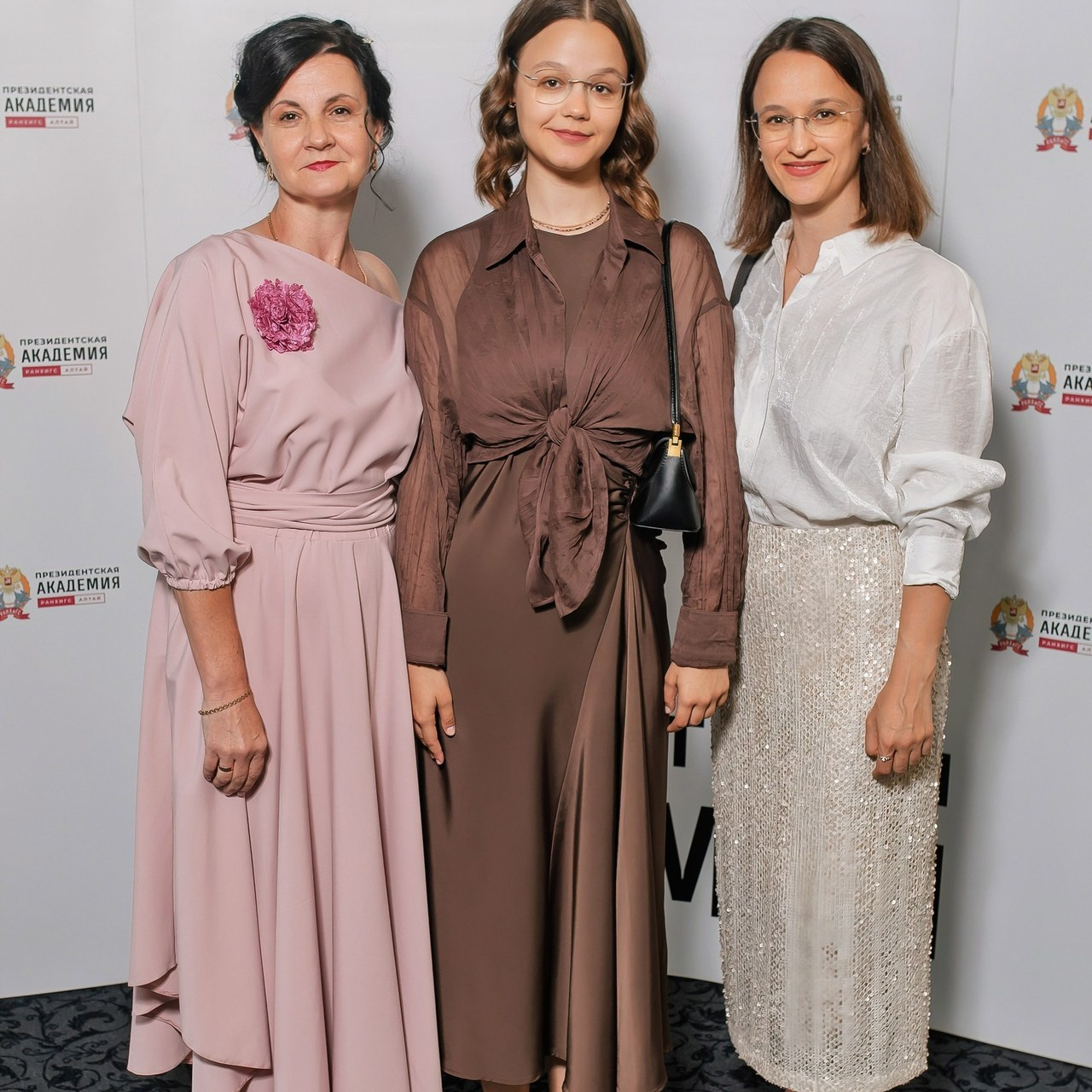 Отзывы. Издательство выпускных альбомов МЕЛ в Барнауле