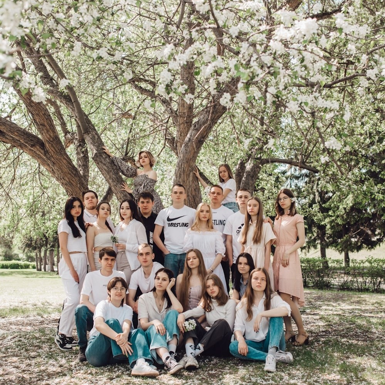 Выпускники 2025. Издательство выпускных альбомов МЕЛ в Барнауле