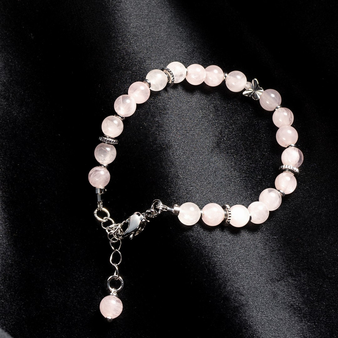 Предметная съемка украшений в Обнинске – фото для Wildberries и Ozon. Предметный и фуд фотограф Обнинск Евгения Трушкова