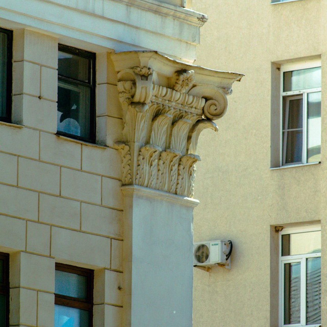 Театр оперы и балета.