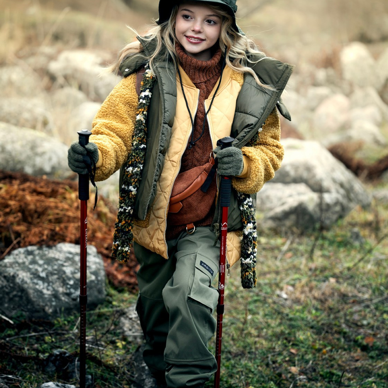 Юная туристка