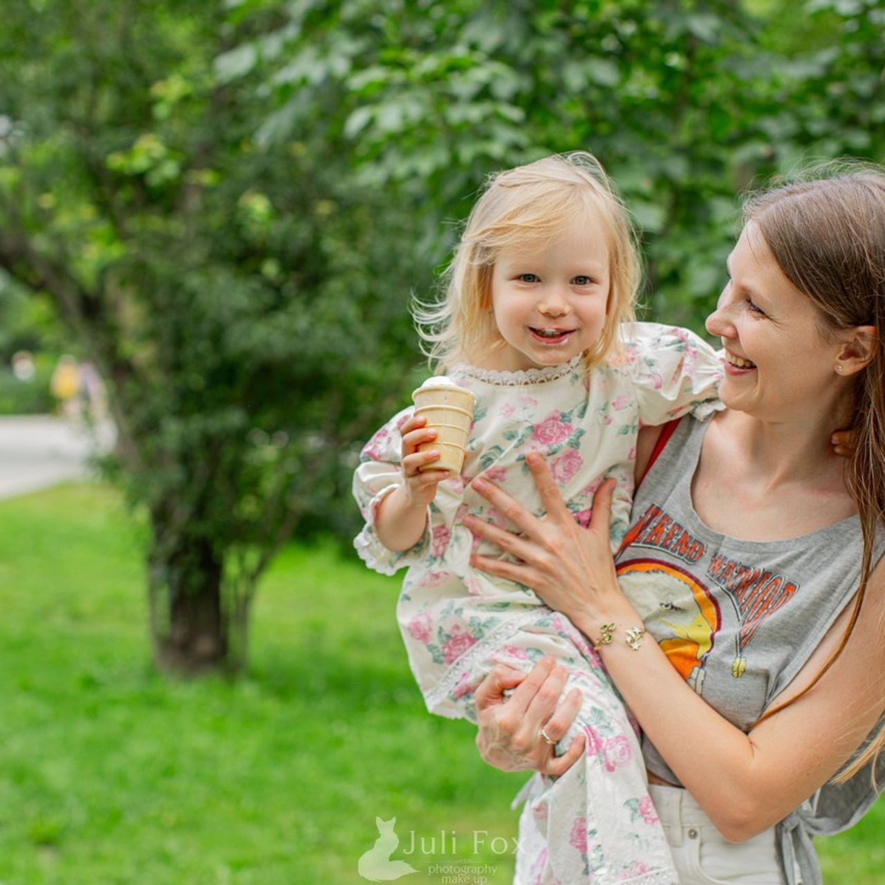 Отзывы реальных клиентов после получения фотографий. Портретный, свадебный, репортажный фотограф во Владивостоке Юлиана Джули Фокс